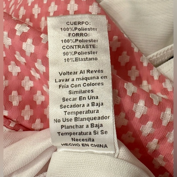 Puff sleeve bodysuit pink and white size medium - Picture 14 of 14